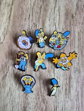 Set Of 8 The Simpsons Enamel Pin